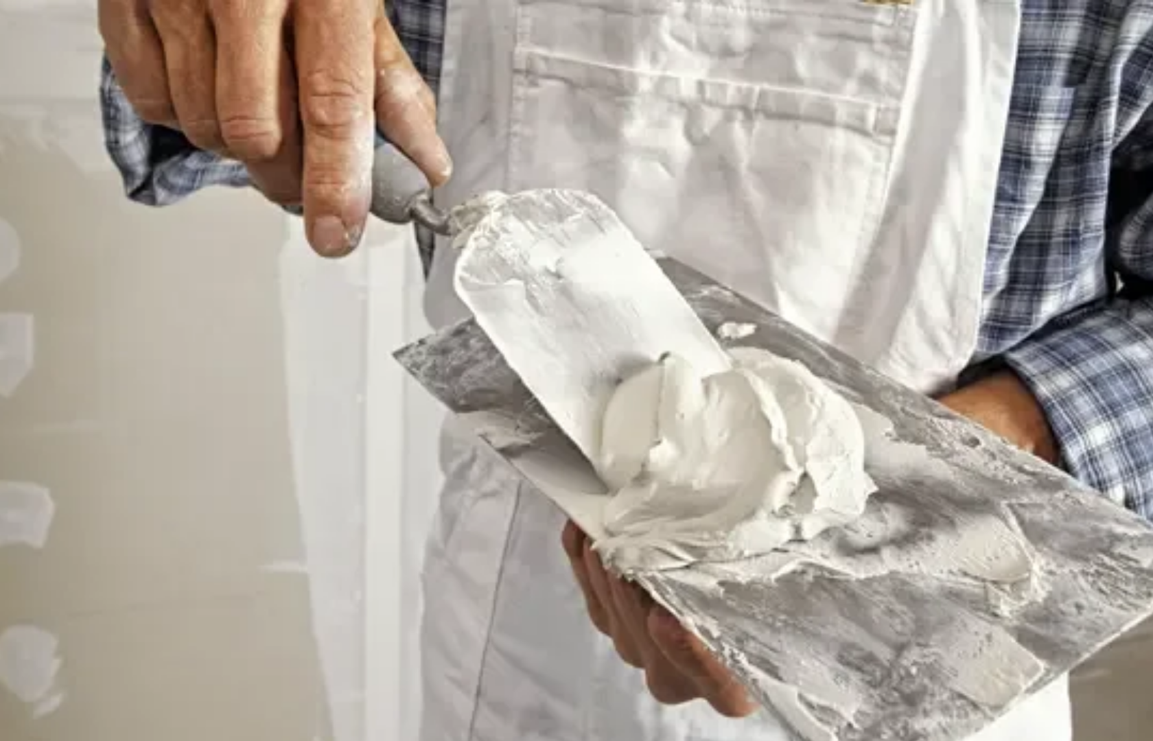 Gesso encarece a obra